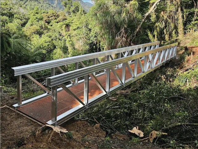 Standard Flyable Bridge